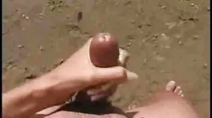 Saftiga porrfilm mogna kvinnor mamma sög son ' s cum efter att ha nått orgasm